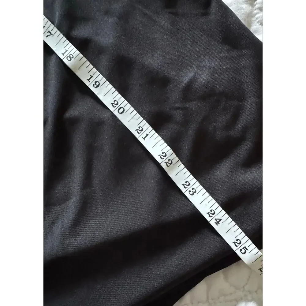 The Nike Tee Black DRI-FIT Women's Size Large Tank Top Work-Out Wear Shirt